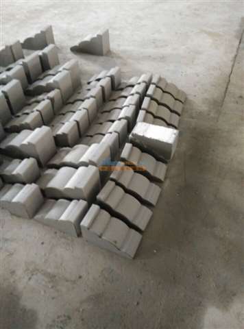 上海奉贤EPS梁托厂家现货直销，专业外墙装饰建材低价热销中